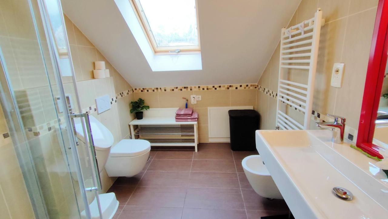 Apartmaji Dora Mojstrana Buitenkant foto