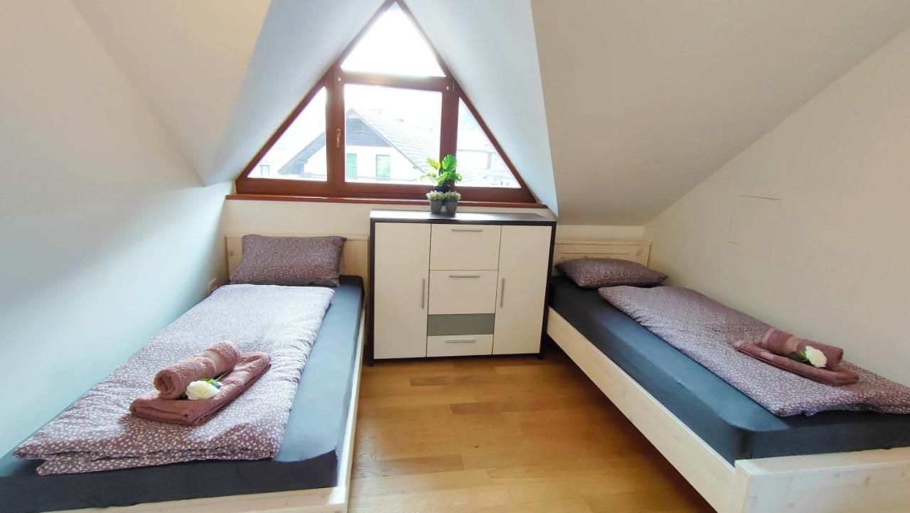 Apartmaji Dora Mojstrana Buitenkant foto