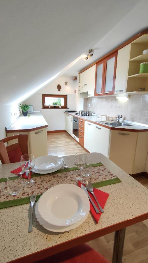 Apartmaji Dora Mojstrana Buitenkant foto